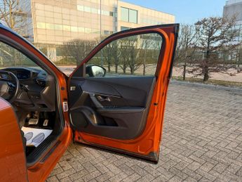 Peugeot E-2008 50kWh GT Line SUV 5dr Electric Auto (136 ps)