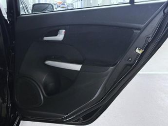 Honda Insight 1.3h IMA HE Hatchback 5dr Petrol Hybrid CVT Euro 5 (102 ps)