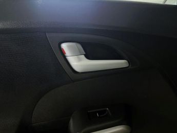 Honda Insight 1.3h IMA HE Hatchback 5dr Petrol Hybrid CVT Euro 5 (102 ps)