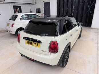 Mini Hatch 1.5 Cooper Hatchback 5dr Petrol Steptronic Euro 6 (s/s) (136 ps)