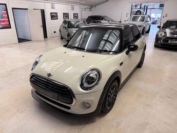 Mini Hatch 1.5 Cooper Hatchback 5dr Petrol Steptronic Euro 6 (s/s) (136 ps)