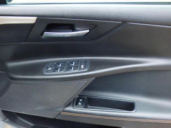 Jaguar XE 2.0d Prestige Euro 6 (s/s) 4dr