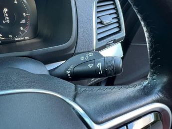 Volvo XC90 2.0 D5 PowerPulse Momentum Auto 4WD Euro 6 (s/s) 5dr