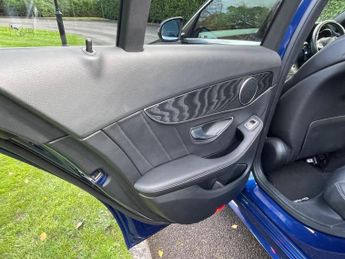 Mercedes-Benz C Class 2.0 C200 AMG Line (Premium) G-Tronic+ Euro 6 (s/s) 4dr