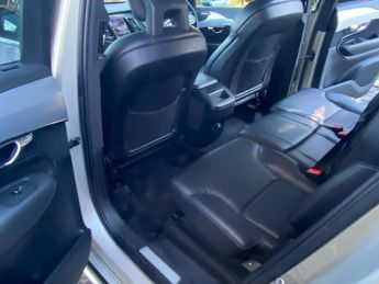 Volvo XC90 2.0 D5 Momentum Geartronic 4WD Euro 6 (s/s) 5dr