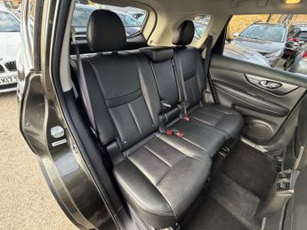 Nissan X-Trail 1.6 dCi Tekna SUV 5dr Diesel XTRON Euro 6 (s/s) (130 ps)