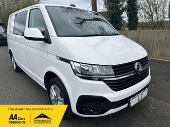 Volkswagen Transporter 74 REG 2.0 TDI T32 Highline Kombi Double Cab 5dr Diesel DSG FWD 