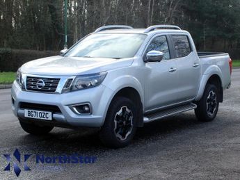 Nissan Navara 2.3 dCi Tekna Pickup Double Cab 4dr Diesel Manual 4WD Euro 6 (s/