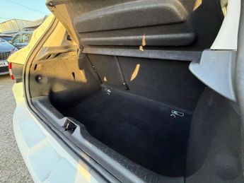 Renault Clio 1.2 TCe Dynamique Nav Hatchback 5dr Petrol EDC Euro 6 (s/s) (120