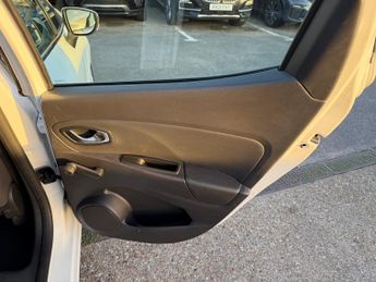 Renault Clio 1.2 TCe Dynamique Nav Hatchback 5dr Petrol EDC Euro 6 (s/s) (120