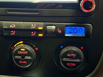 Volkswagen Golf R32 3.2 V6 4 MOTION DSG 5 DOOR - ONLY 54000 MILES -