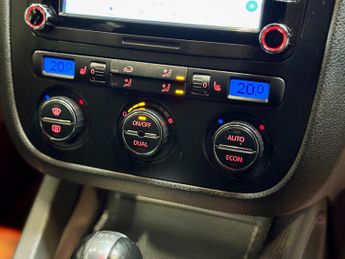 Volkswagen Golf R32 3.2 V6 4 MOTION DSG 5 DOOR - ONLY 54000 MILES -