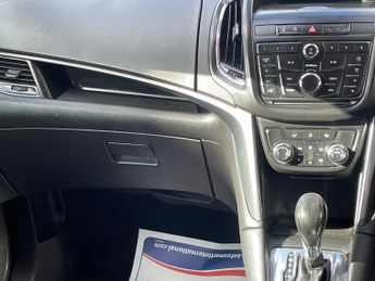 Vauxhall Zafira Tourer 1.4i Turbo SE MPV 5dr Petrol Auto Euro 6 (140 ps)