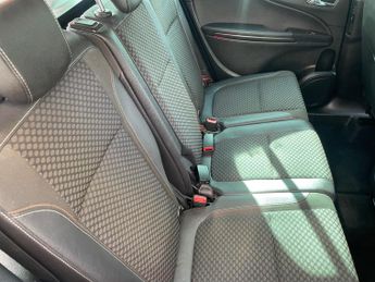 Vauxhall Zafira Tourer 1.4i Turbo SE MPV 5dr Petrol Auto Euro 6 (140 ps)