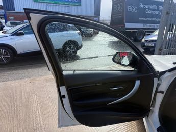 BMW 3 Series 2.0 320i M Sport Saloon 4dr Petrol Auto Euro 6 (s/s) (184 ps)