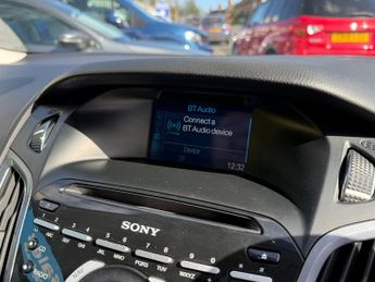 Ford Focus 1.0T EcoBoost Titanium Navigator Hatchback 5dr Petrol Manual Eur