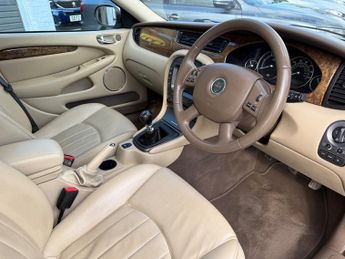 Jaguar X-type 2.0D SE Saloon 4dr Diesel Manual (149 g/km, 128 bhp)