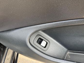 Mercedes-Benz C Class 2.1 C220d AMG Line (Premium) Coupe 2dr Diesel G-Tronic+ Euro 6 (