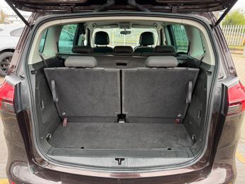 Vauxhall Zafira Tourer 1.4i Turbo SRi MPV 5dr Petrol Auto Euro 6 (140 ps)