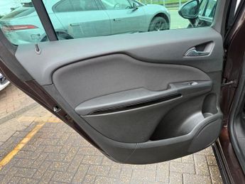 Vauxhall Zafira Tourer 1.4i Turbo SRi MPV 5dr Petrol Auto Euro 6 (140 ps)