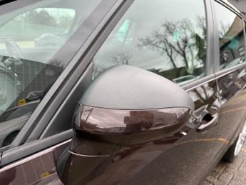 Vauxhall Zafira Tourer 1.4i Turbo SRi MPV 5dr Petrol Auto Euro 6 (140 ps)