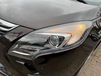 Vauxhall Zafira Tourer 1.4i Turbo SRi MPV 5dr Petrol Auto Euro 6 (140 ps)