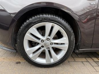 Vauxhall Zafira Tourer 1.4i Turbo SRi MPV 5dr Petrol Auto Euro 6 (140 ps)