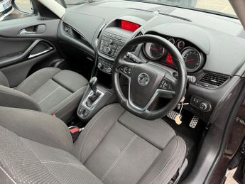 Vauxhall Zafira Tourer 1.4i Turbo SRi MPV 5dr Petrol Auto Euro 6 (140 ps)