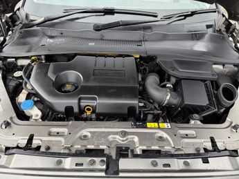 Jaguar E-Pace 2.0 D240 HSE SUV 5dr Diesel Auto AWD Euro 6 (s/s) (240 ps)