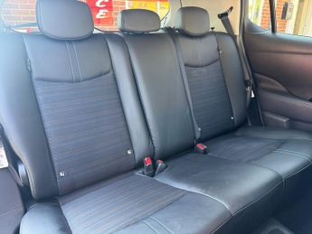 Nissan LEAF 40kWh N-Connecta Hatchback 5dr Electric Auto (150 ps)