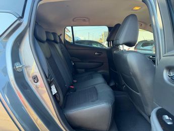 Nissan LEAF 40kWh N-Connecta Hatchback 5dr Electric Auto (150 ps)