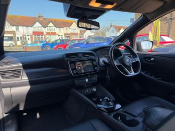 Nissan LEAF 40kWh N-Connecta Hatchback 5dr Electric Auto (150 ps)
