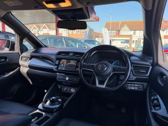 Nissan LEAF 40kWh N-Connecta Hatchback 5dr Electric Auto (150 ps)