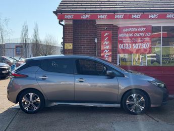 Nissan LEAF 40kWh N-Connecta Hatchback 5dr Electric Auto (150 ps)