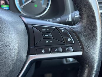 Nissan LEAF 40kWh N-Connecta Hatchback 5dr Electric Auto (150 ps)