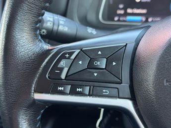 Nissan LEAF 40kWh N-Connecta Hatchback 5dr Electric Auto (150 ps)