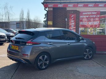 Nissan LEAF 40kWh N-Connecta Hatchback 5dr Electric Auto (150 ps)