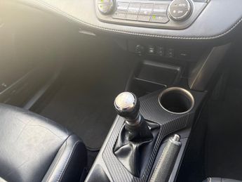 Toyota RAV4 2.2 D-4D Invincible SUV 5dr Diesel Manual 4WD Euro 5 (150 ps)