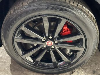Jaguar F-Pace 2.0 D180 R-Sport SUV 5dr Diesel Auto AWD Euro 6 (s/s) (180 ps)
