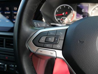 Volkswagen T-Cross 1.0 TSI SE DSG Euro 6 (s/s) 5dr Only 13000 Miles