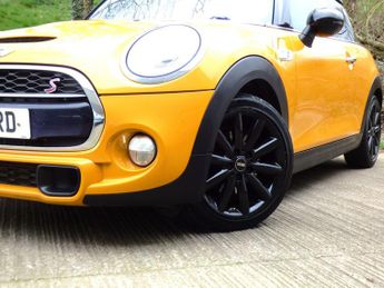 Mini Hatch 2.0 Cooper S Auto Euro 6 (s/s) 3dr