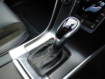 Volvo XC60 2.0 D4 R-Design Nav Auto Euro 6 (s/s) 5dr