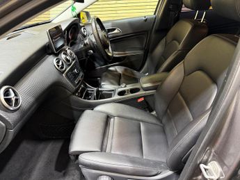 Mercedes-Benz A Class 1.5 A180d Sport (Executive) Hatchback 5dr Diesel 7G-DCT Euro 6 (