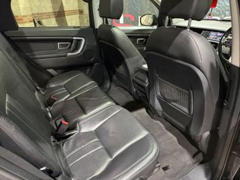 Land Rover Discovery Sport 2.0 TD4 HSE Black SUV 5dr Diesel Auto 4WD Euro 6 (s/s) (180 ps)