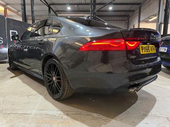Jaguar XF 2.0d R-Sport Saloon 4dr Diesel Auto Euro 6 (s/s) (180 ps)