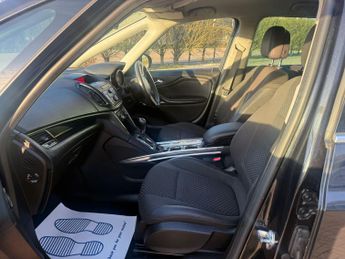 Vauxhall Zafira Tourer 1.4i Turbo SE MPV 5dr Petrol Auto Euro 6 (140 ps)