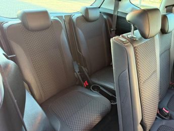Vauxhall Zafira Tourer 1.4i Turbo SE MPV 5dr Petrol Auto Euro 6 (140 ps)