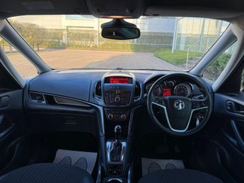 Vauxhall Zafira Tourer 1.4i Turbo SE MPV 5dr Petrol Auto Euro 6 (140 ps)
