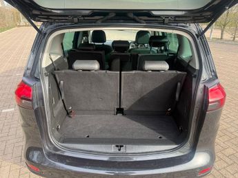 Vauxhall Zafira Tourer 1.4i Turbo SE MPV 5dr Petrol Auto Euro 6 (140 ps)