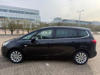 Vauxhall Zafira Tourer 1.4i Turbo SE MPV 5dr Petrol Auto Euro 6 (140 ps)